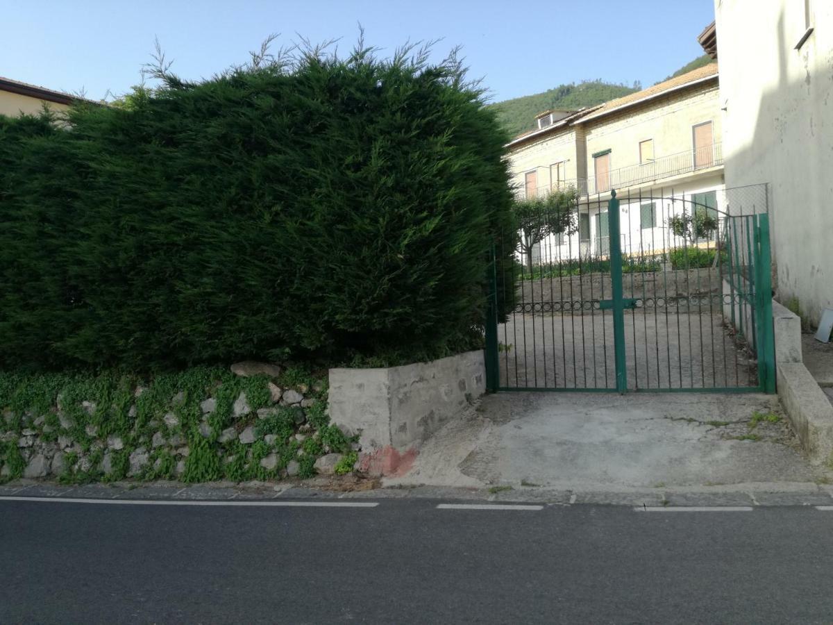 אג'רולה Jerula B&B מראה חיצוני תמונה